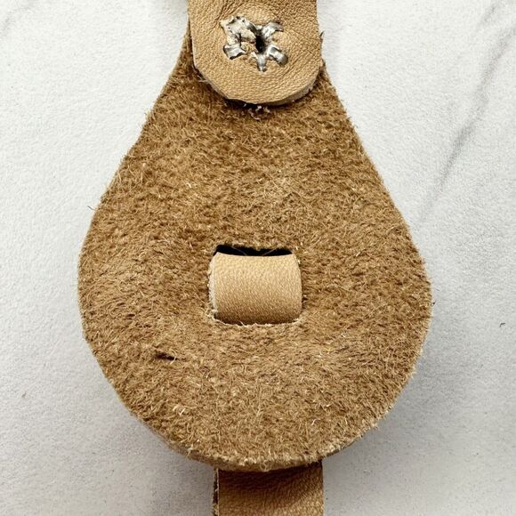 Soft Brown Leather Fringe Western Concho Boho Keychain Keyring - Picture 9 of 10